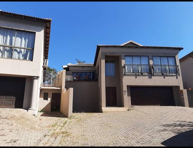 3 BEDROOM HOUSE FOR SALE IN SAFARI GARDENS